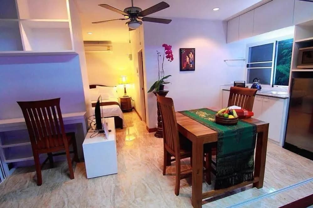 Apartment Sojourn - photo 18