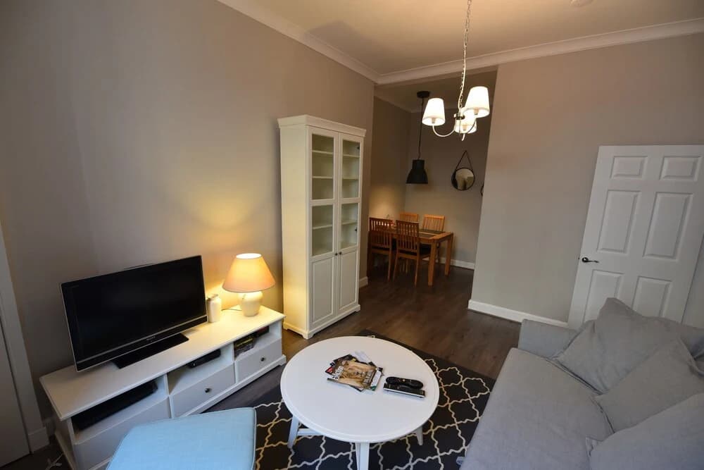 First - Caledonian House Apartment - photo 4