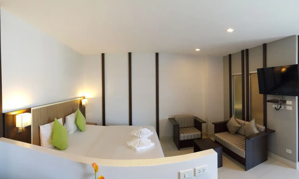 April Suites - photo 7
