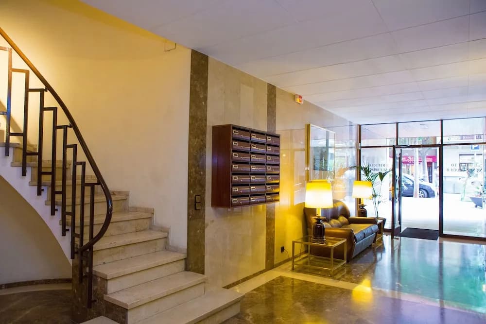 Apartment With Large And Private Terrace - photo 16