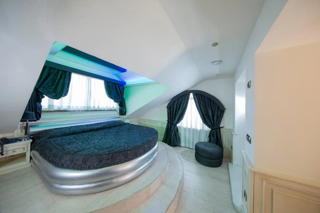 Mancini Park Hotel - photo 4