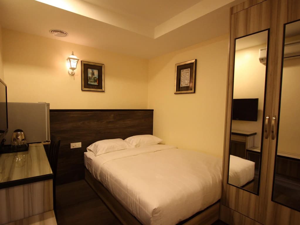 Shamrock Guest House - photo 4