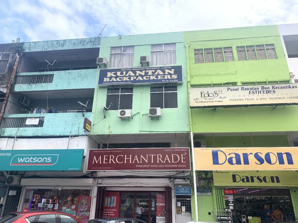 SPOT ON 89872 Kuantan Backpackers - main photo