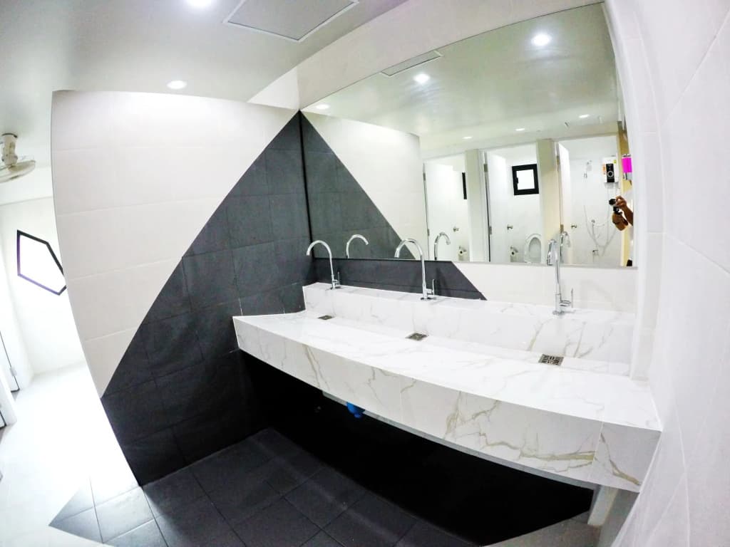 The August Hostel - photo 2