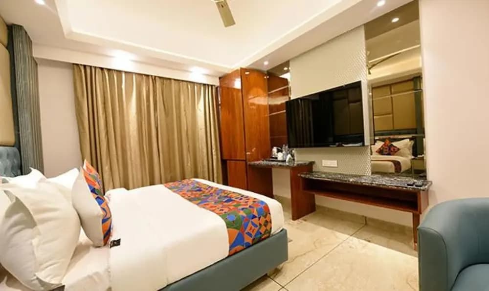 FabHotel Prime Dev Palace - photo 4