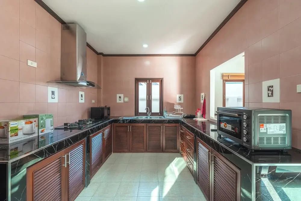 Spacious 4BR Pool Villa in Chalong V155 - photo 3