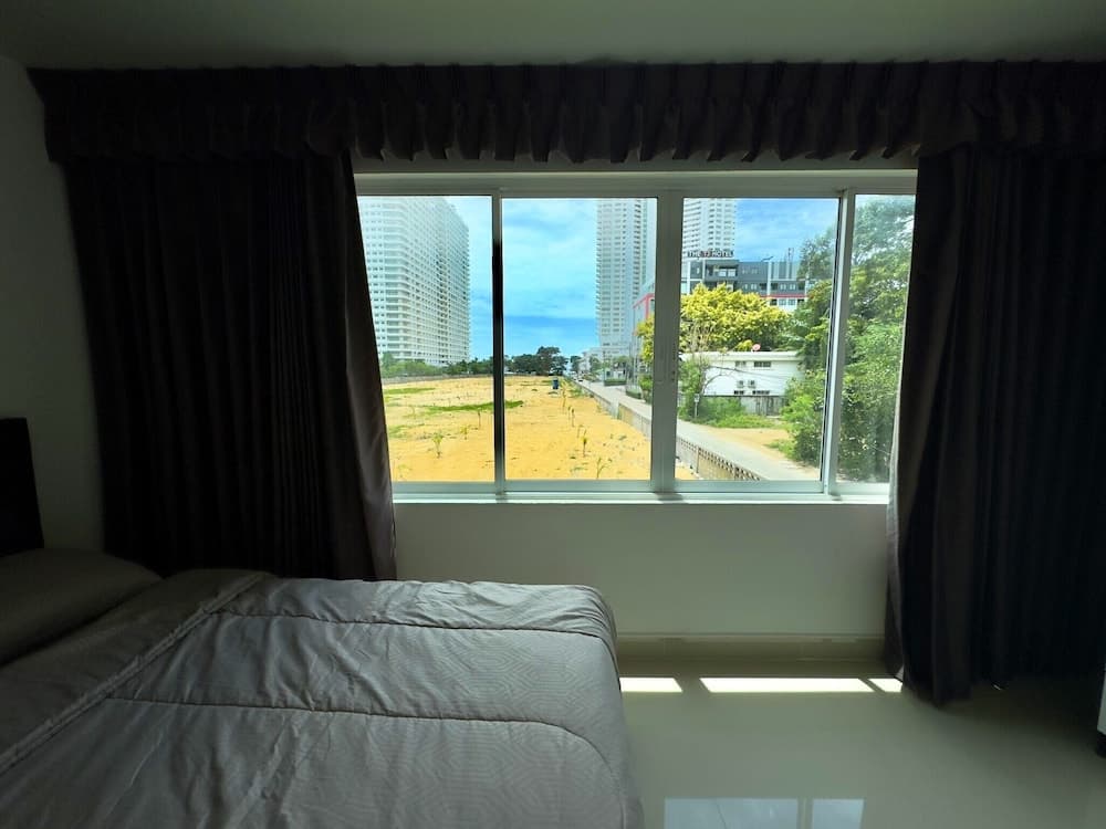 Corner Studio With Balcony Near Jomtien Beach - Beach Mountain 6 - photo 5