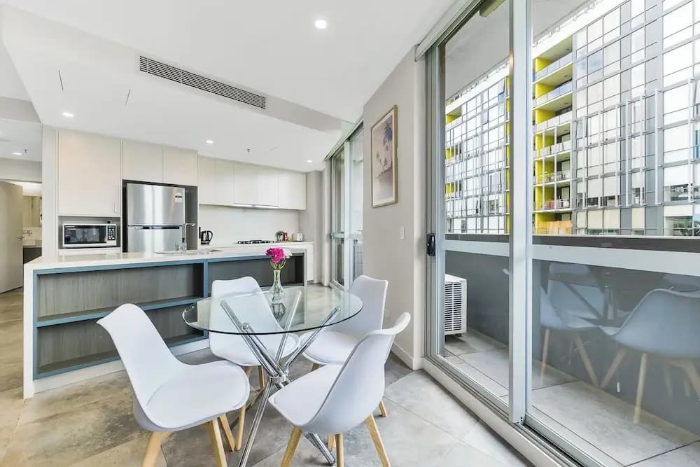 Kozyguru | Mascot | 2 Bed Apt + Free Parking - photo 7