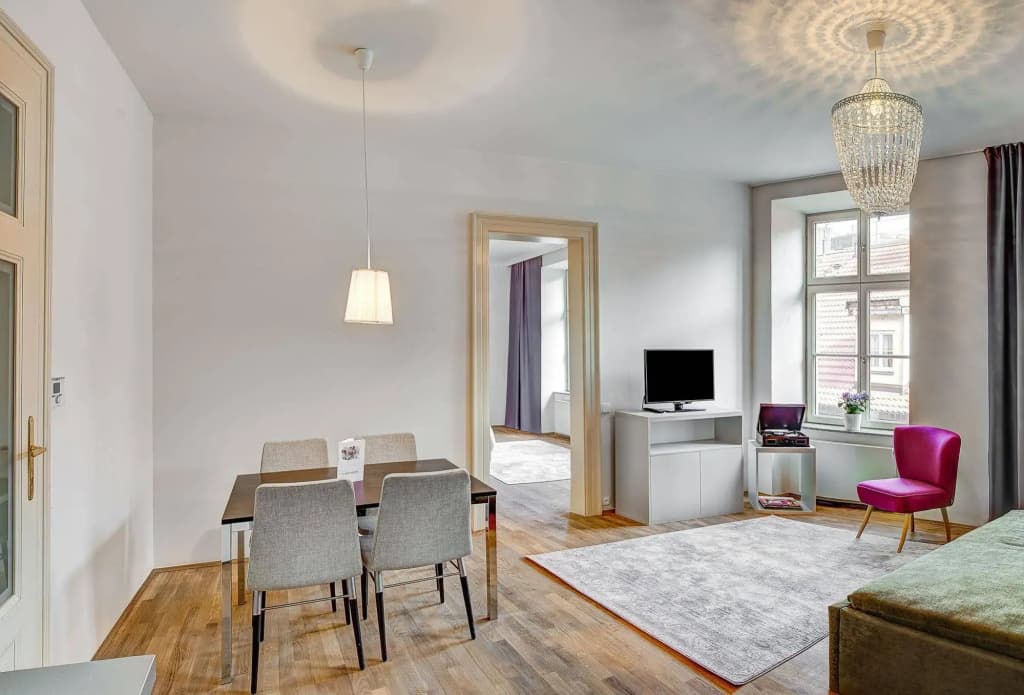 4 Arts Apartments by Adrez Living - photo 4