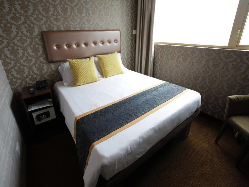 Grand City Hotel - photo 3