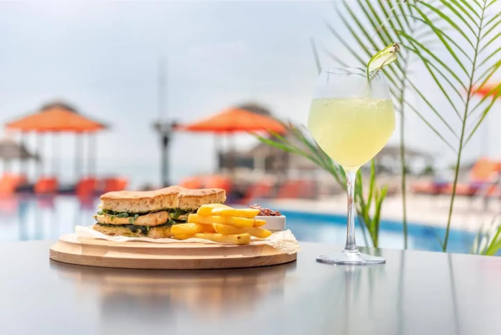 Al Maya Island & Resort - photo 8