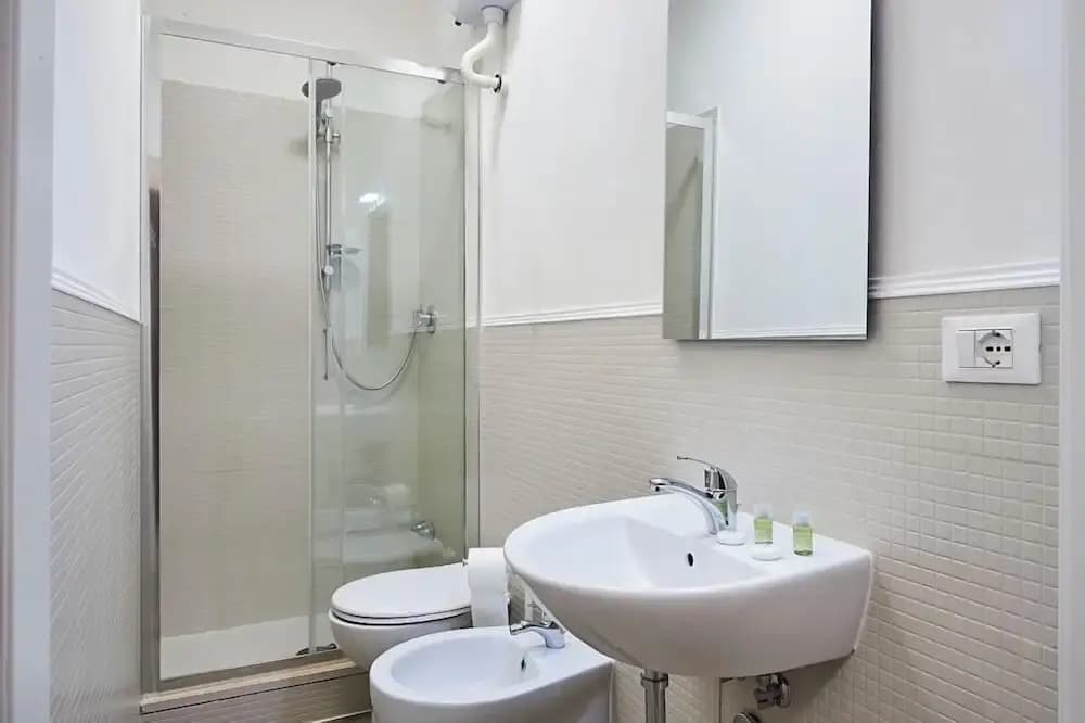 El Roy Garden Rooms - photo 8