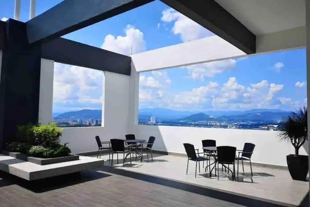 Symphony Tower Studio # 3 ( With Balcony ) - photo 4
