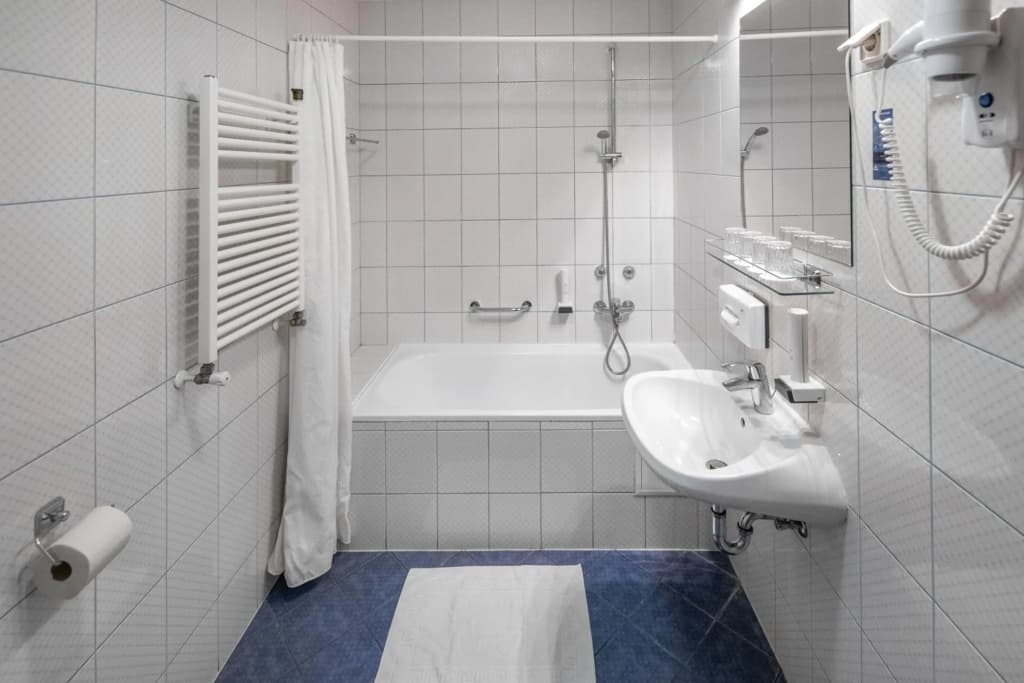 Corvin Hotel Budapest - Sissi wing - photo 39