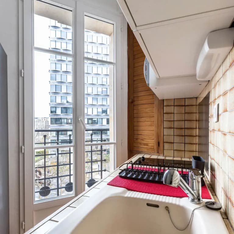 Zola Riverview Great 2 Bedroom in Paris - photo 6