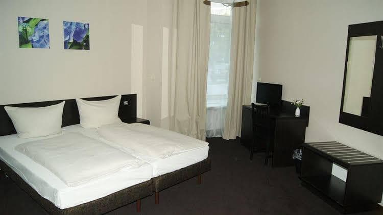 Saks Hotel Pension - photo 6