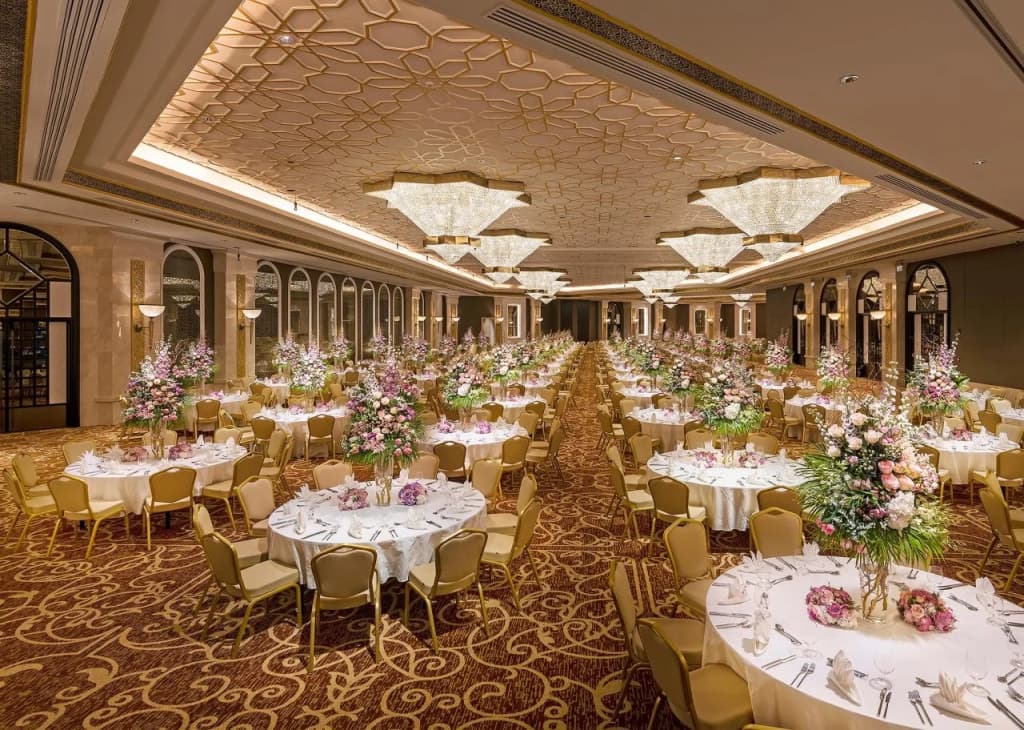 Ezdan Palace Hotel - photo 22