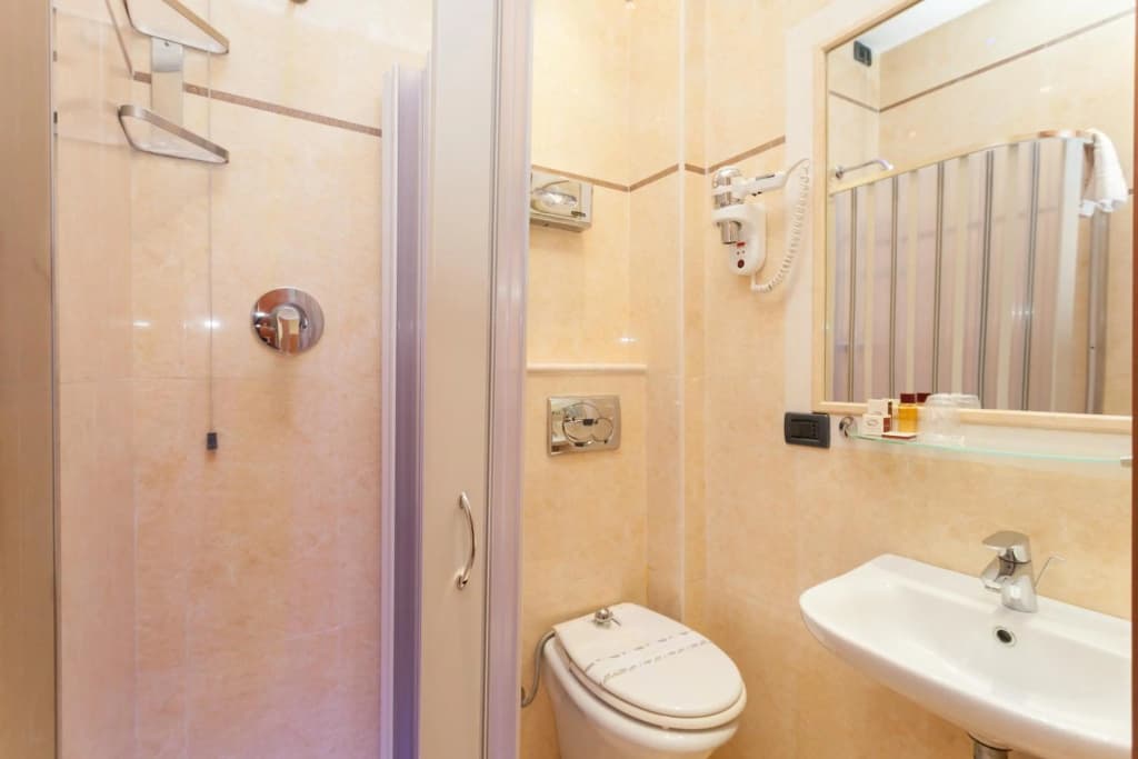 Hotel Fiorella Milano - photo 40