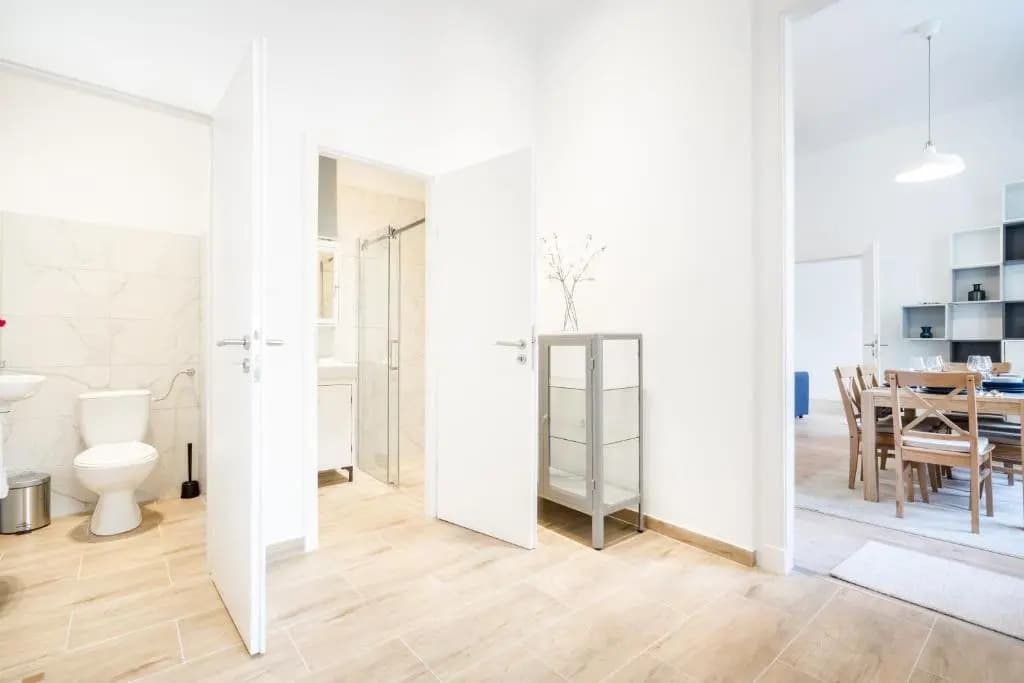 BpR Blooming Design Home with A/C - photo 7