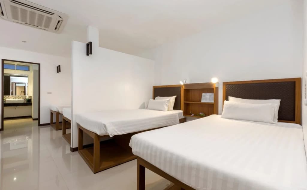 The Lantern Hostel and SPA - photo 3