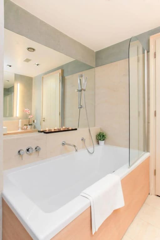Waterfront Apartments - photo 9
