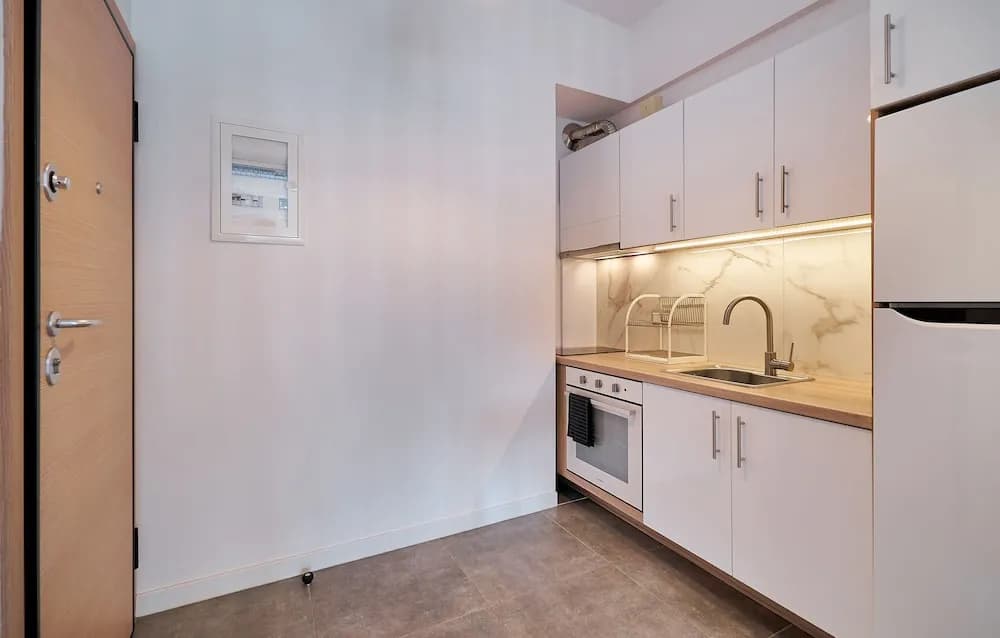 NakosHomes Luxury Studio Apartment - photo 15