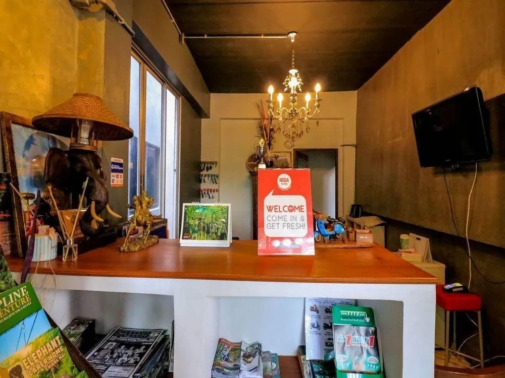Chula Room & Service - photo 17