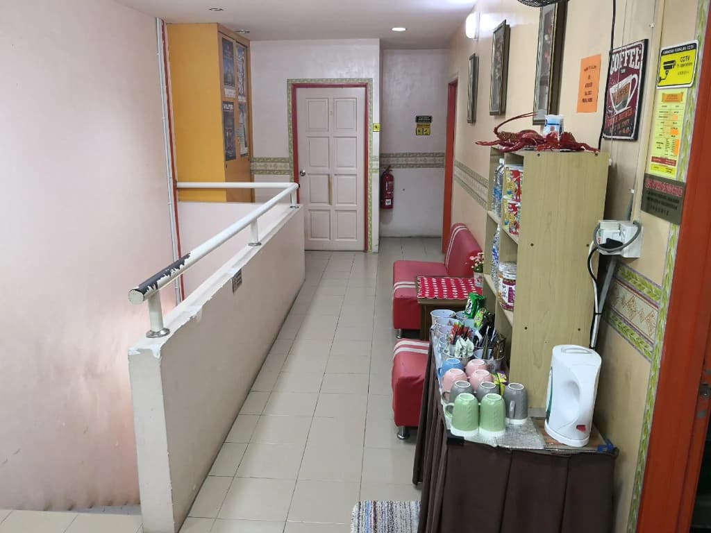 Hotel Sri Bahau - photo 6