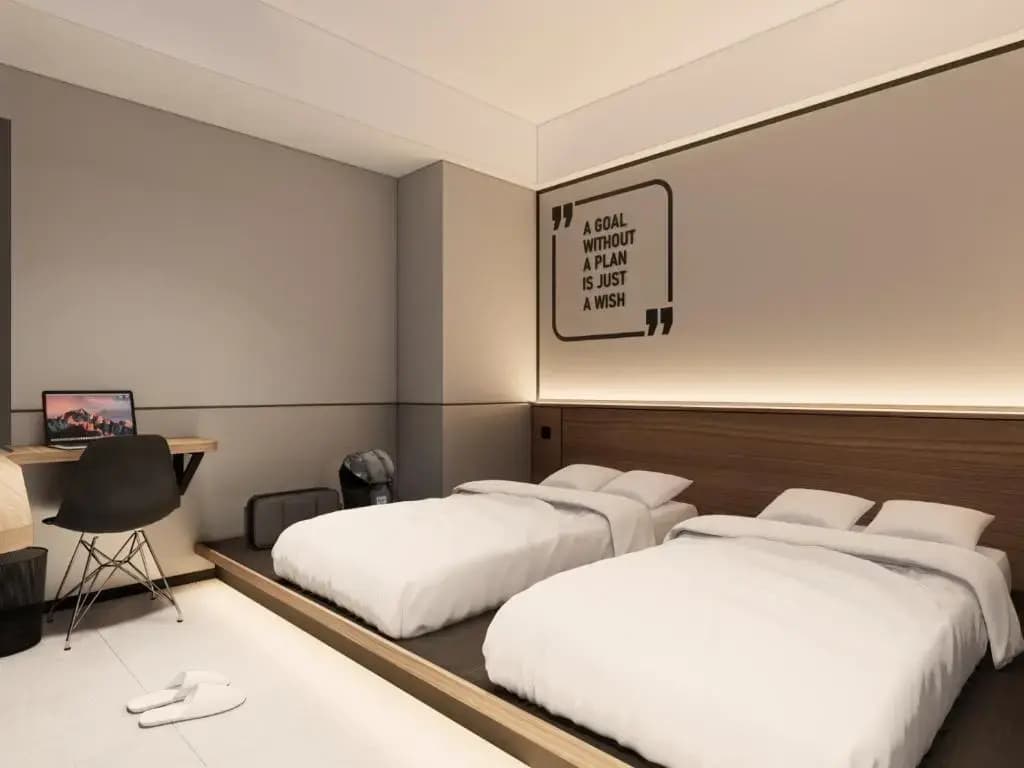Fieris Izzy Hotel - photo 2