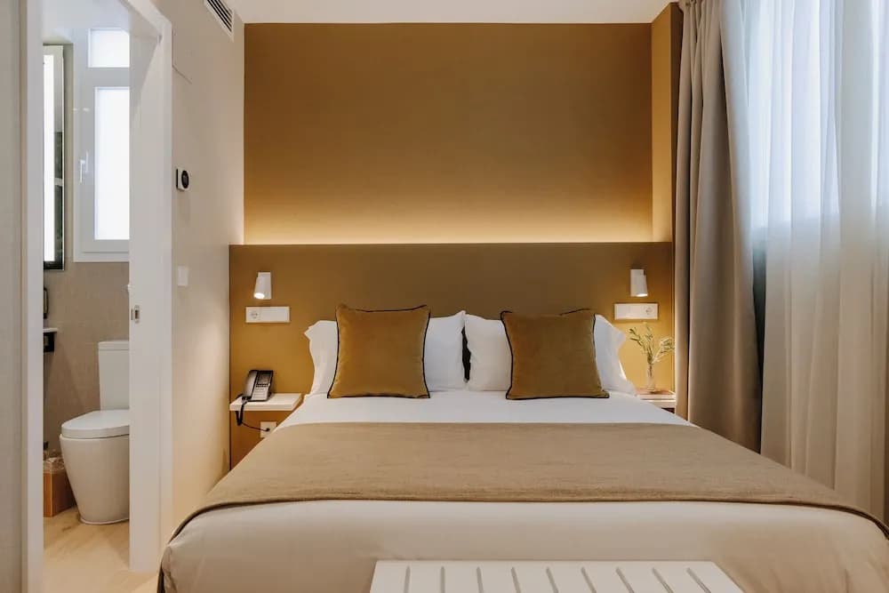 Hotel PAX Atocha - photo 2