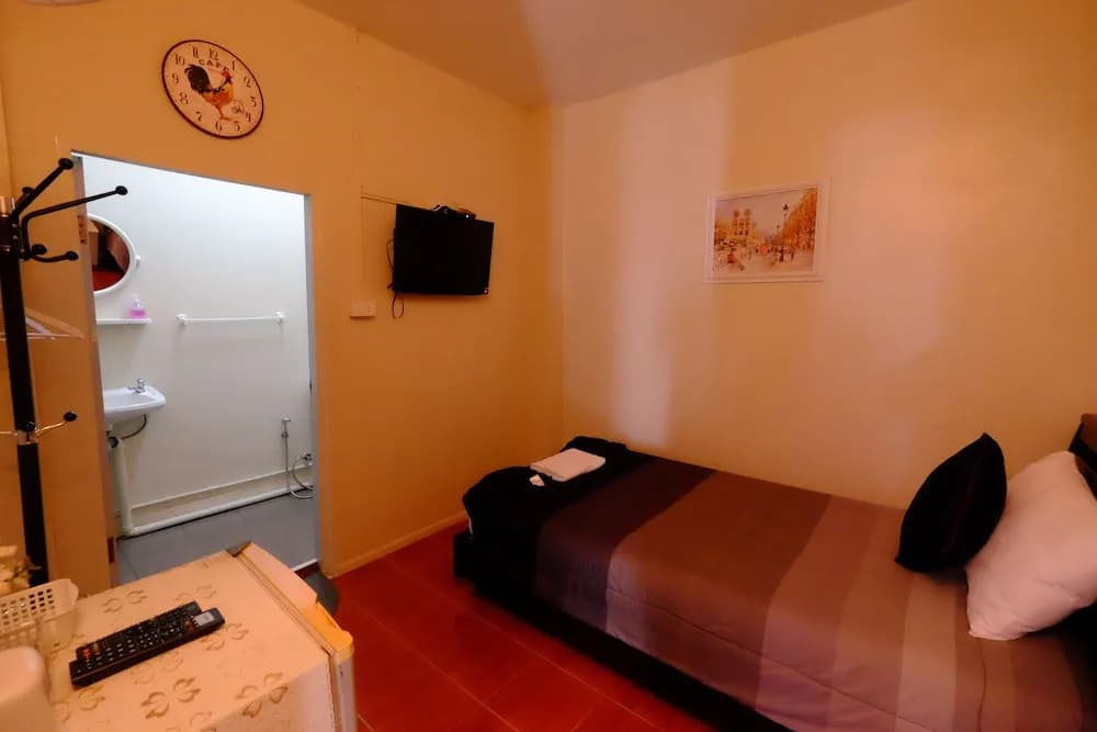ADD Home Hostel - photo 5
