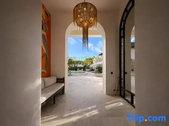 Maison Boheme Villa 1 with Patio, Pool and Beach in 5 min Walk - photo 4