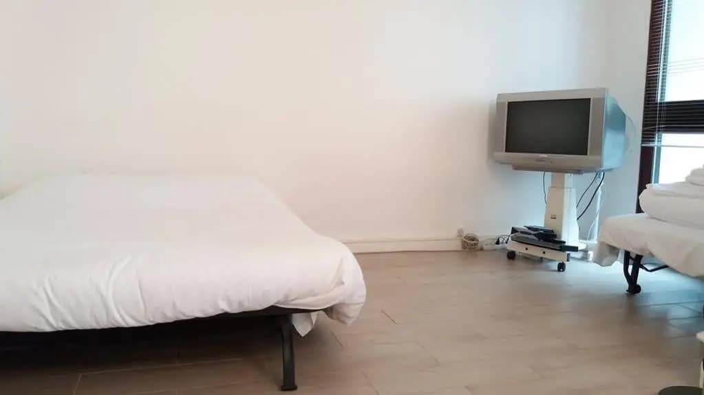 Sacre Coeur Apartment - photo 2