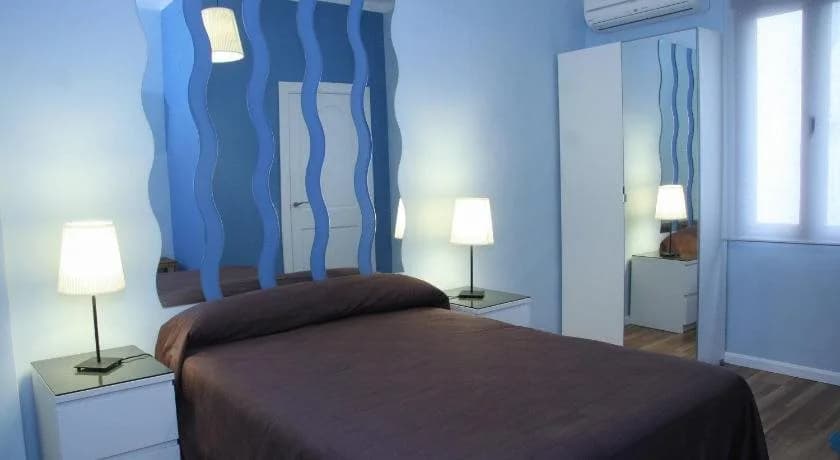 Room Pride Hostal - photo 3