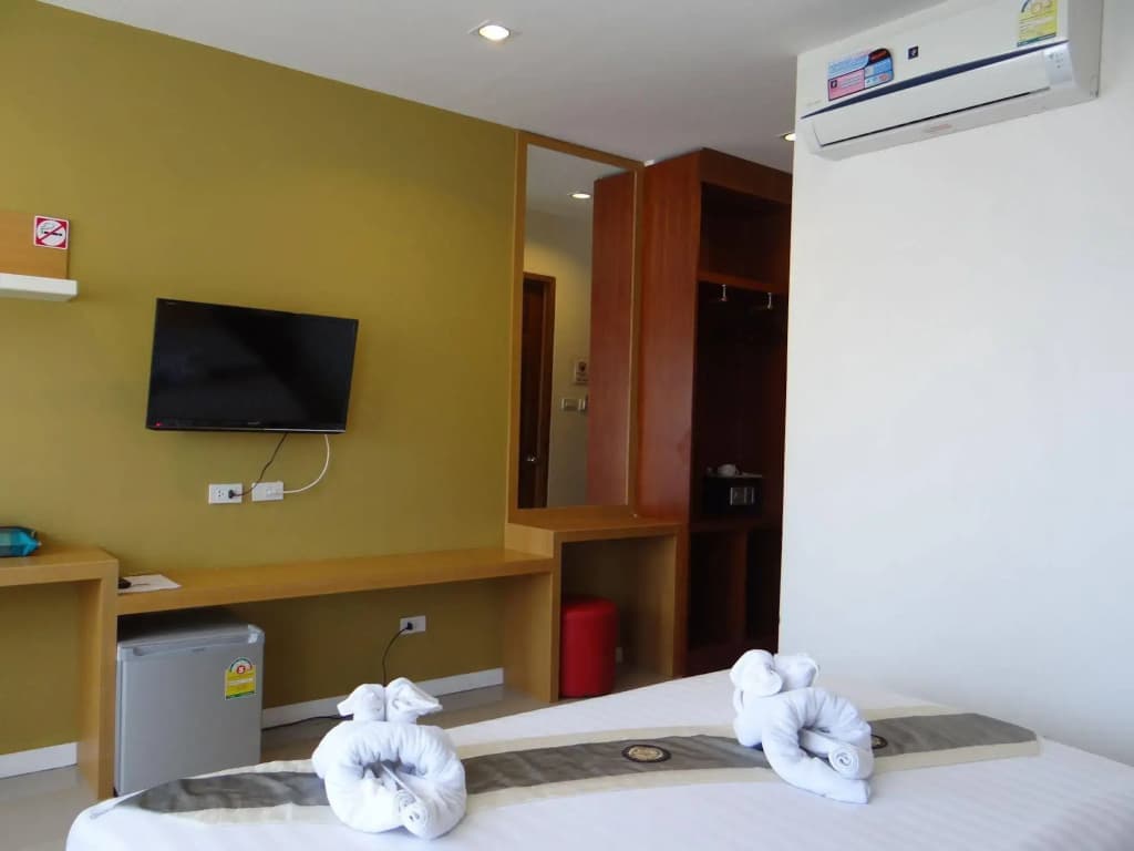Tropical Sunset Hotel Patong - photo 3