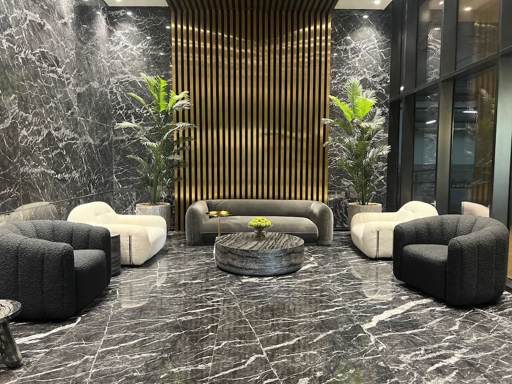 Luxury Living at Cloud Tower JVT with - photo 2