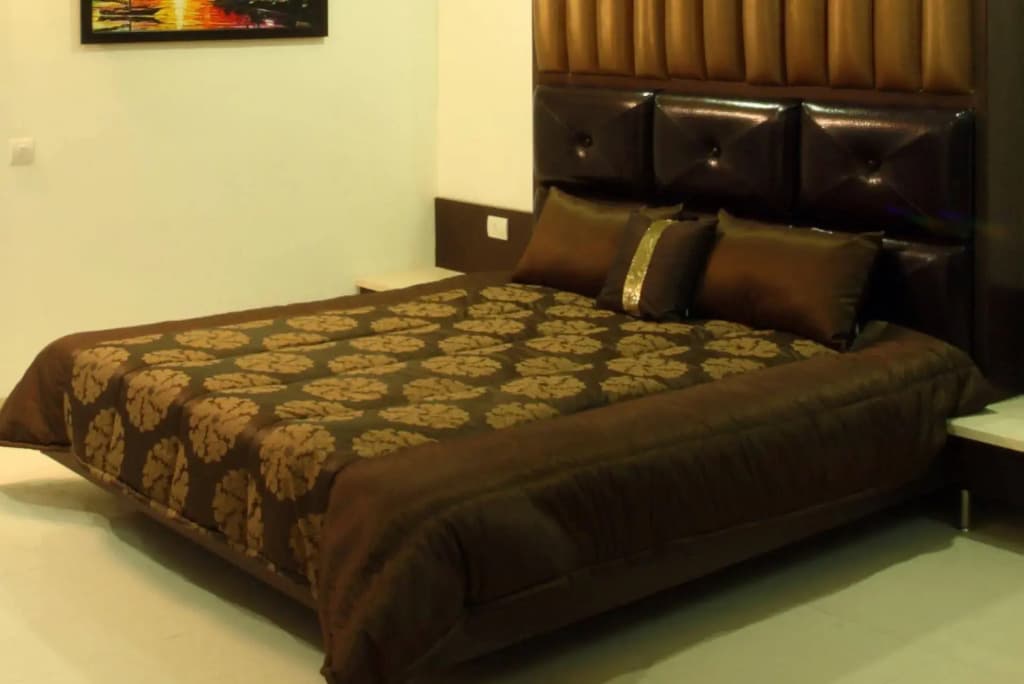 Hotel Surya Plaza - photo 4