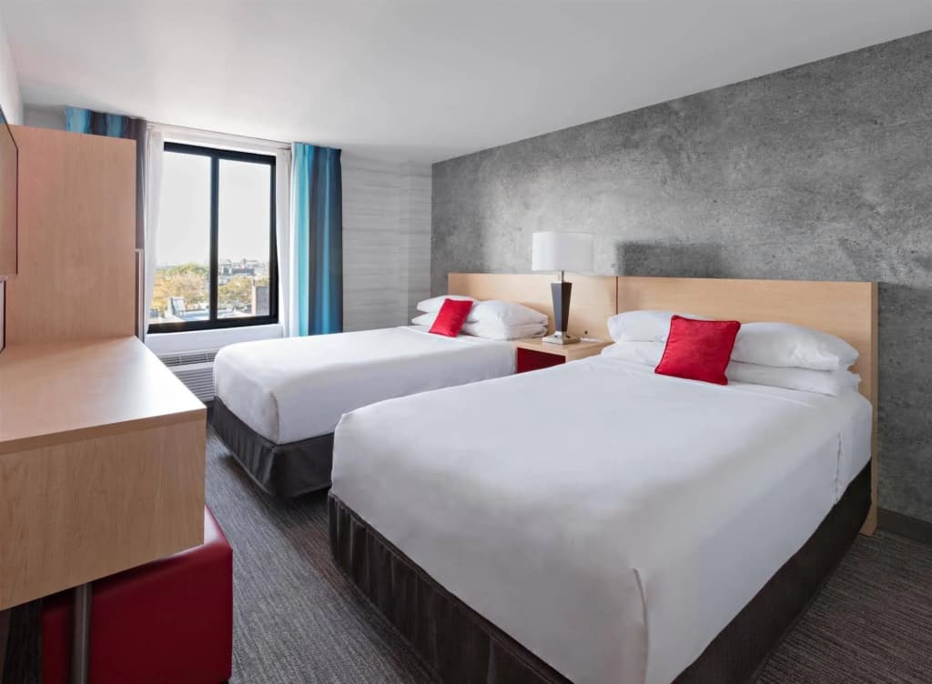 Red Lion Inn and Suites Brooklyn - photo 3