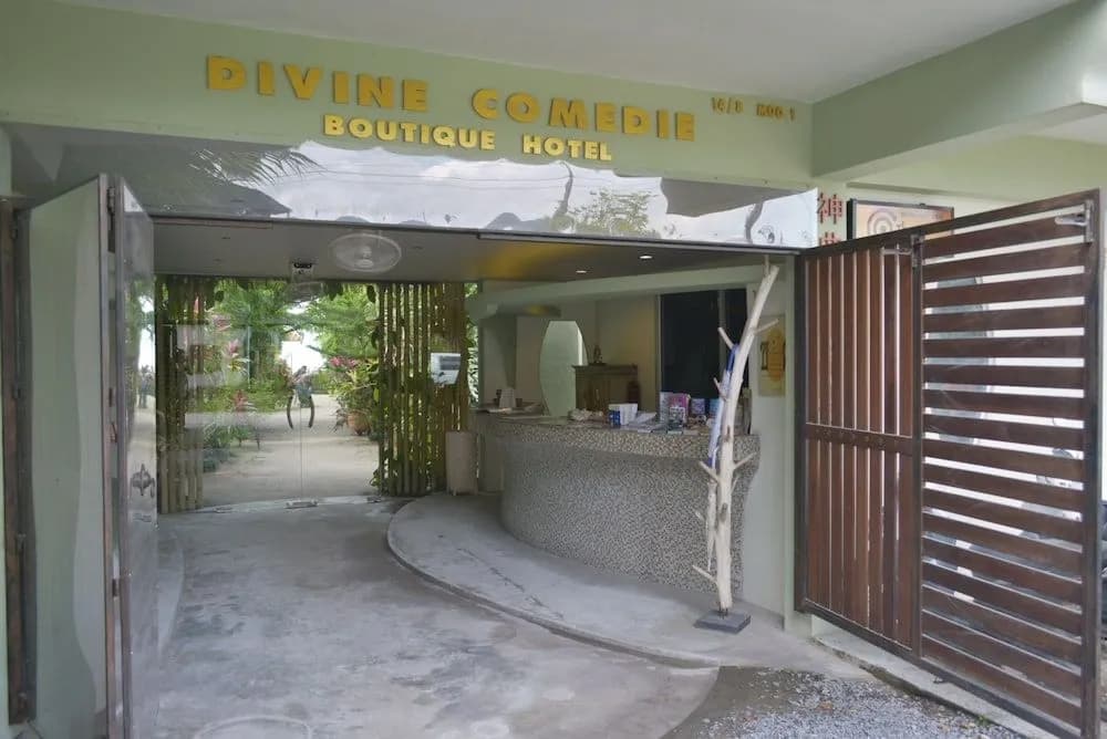 Le Divine Comedie Beach Resort - photo 18