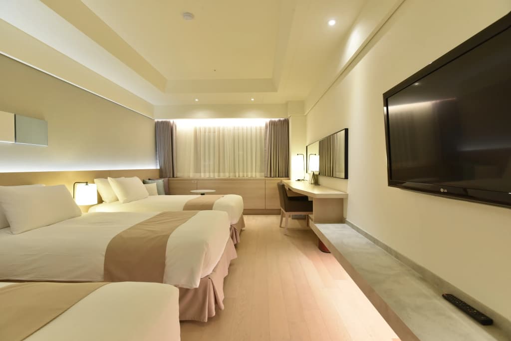 Pacific Hotel - photo 6