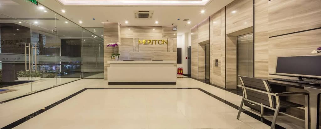 Meriton Hotel - photo 18