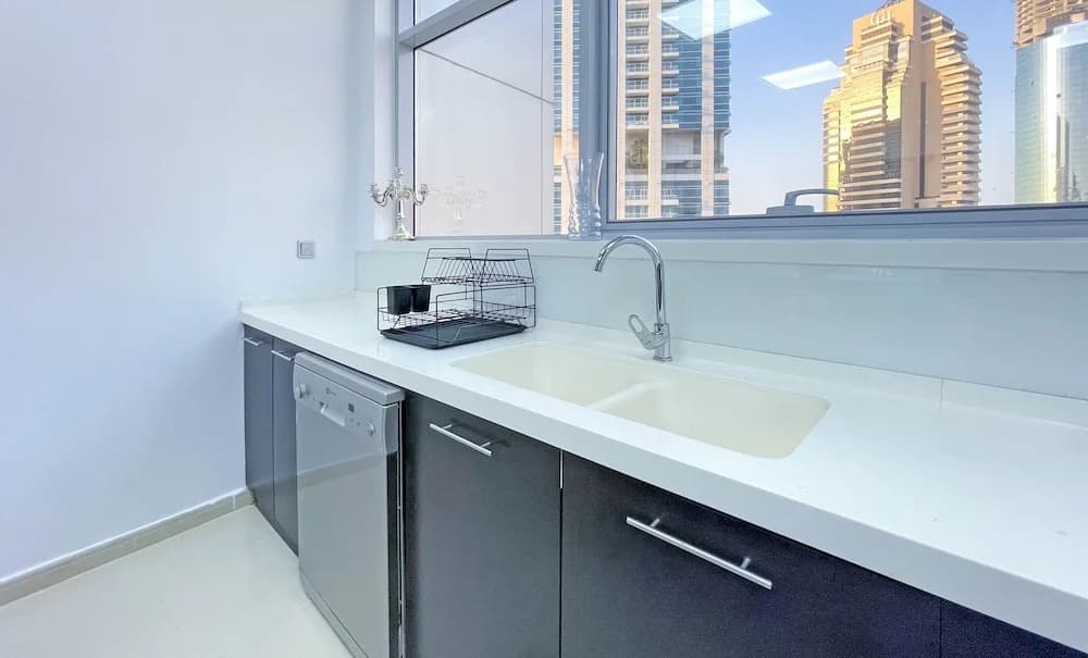 bnbme | SkyView Tower | 4 + Maids - photo 21