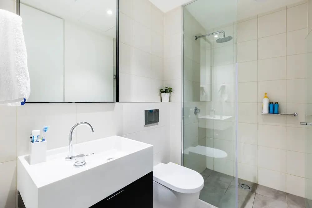 MAXINE, 1BDR Collingwood Apartment - photo 7