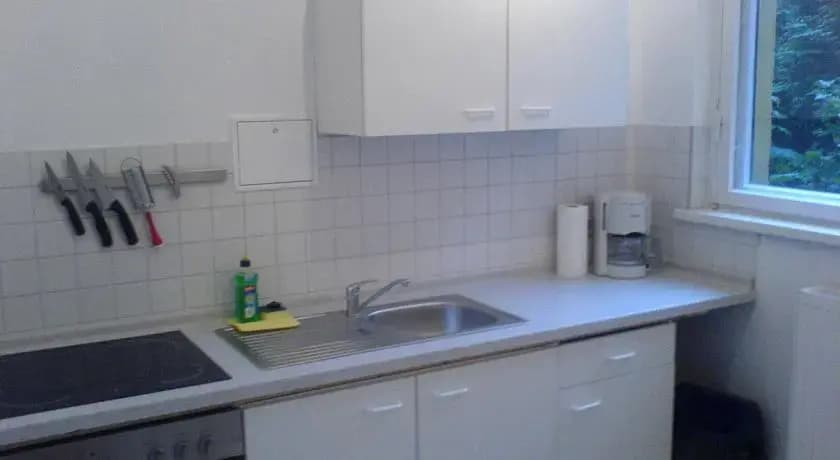 Ferien-Zimmer-Berlin Stettiner Str. - photo 2