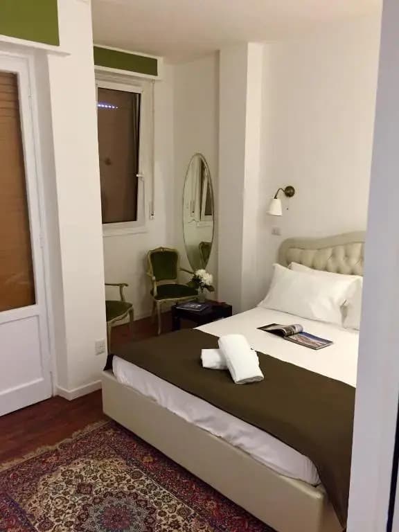 Suite 996 - photo 5