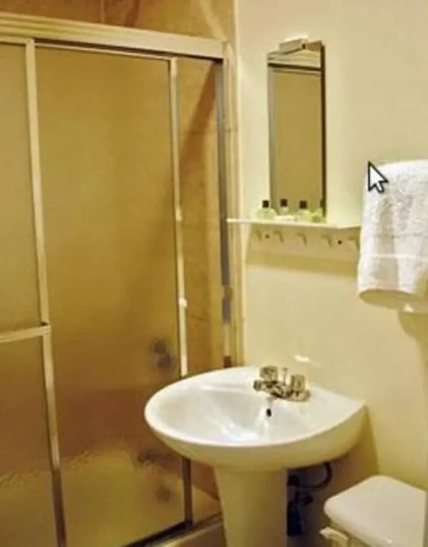 Apollo Inn - photo 4