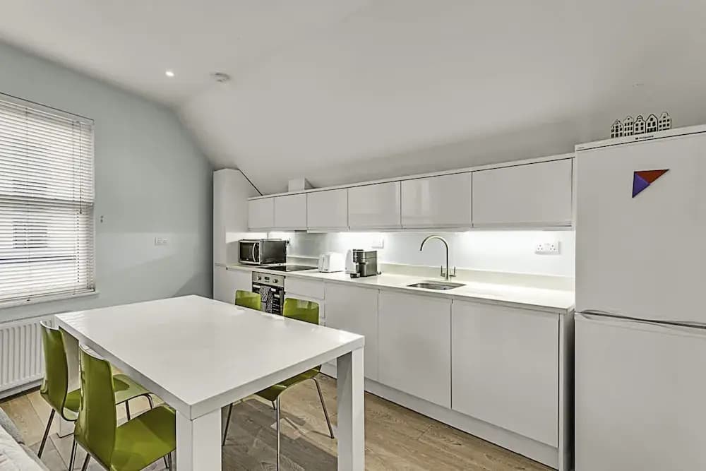 Superb Clapham Duplex - photo 9