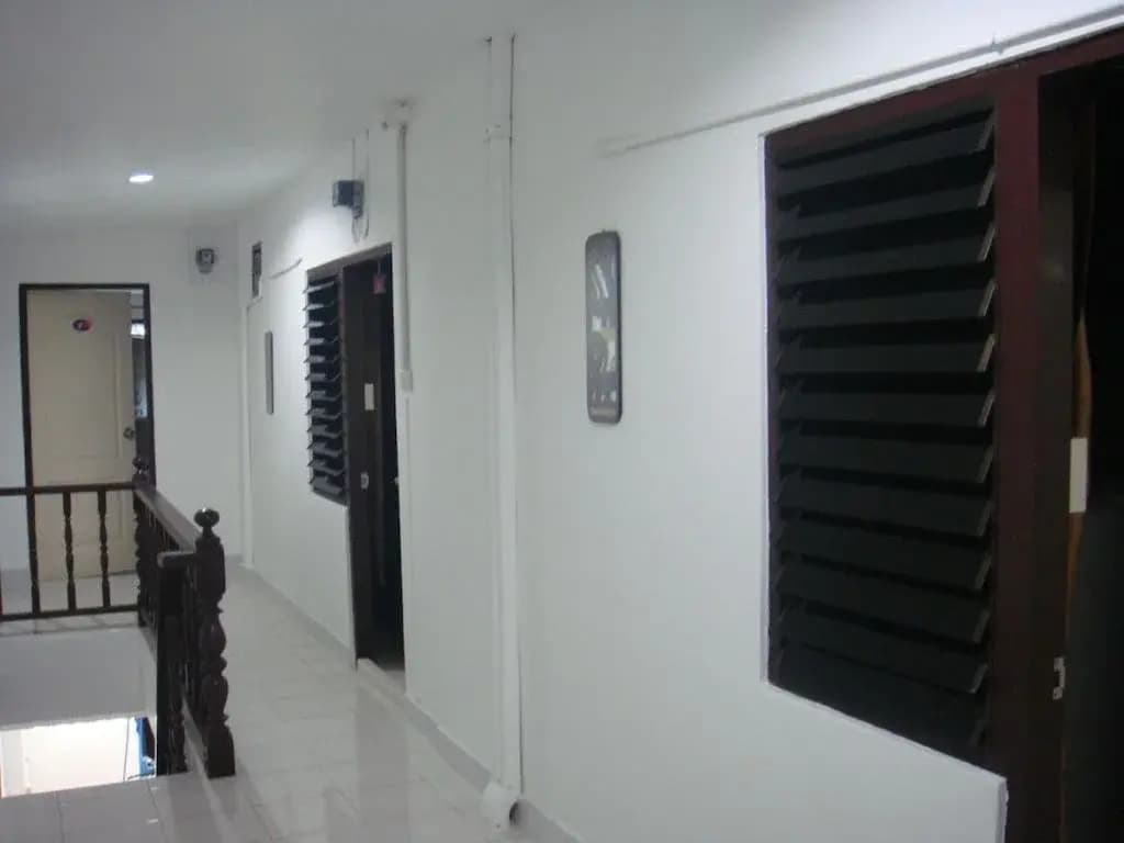 Katun's Guesthouse - photo 6