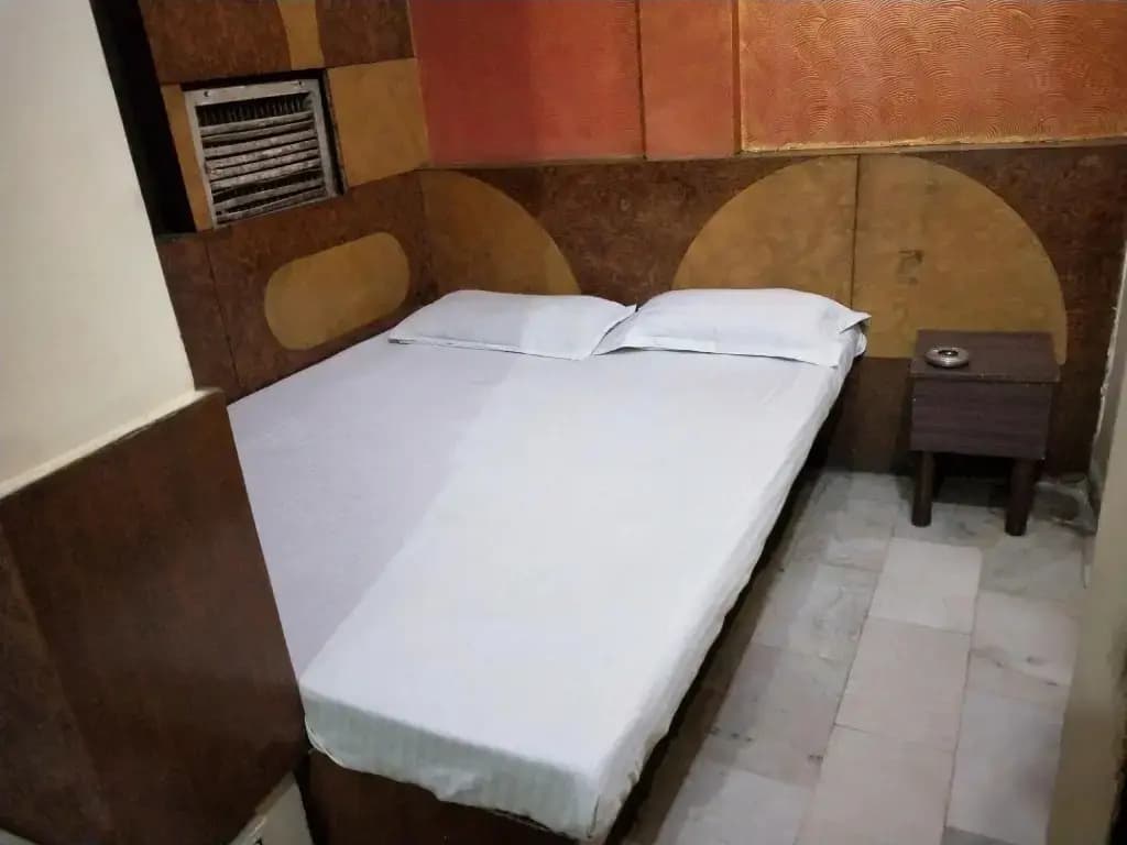Mahesh Hotel - photo 2