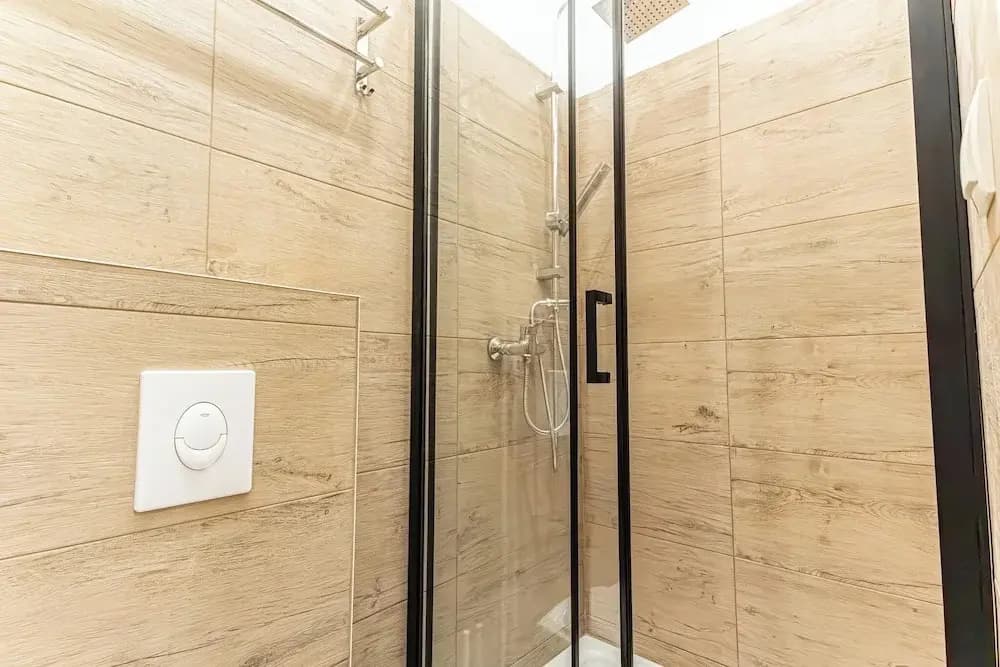 Cozy 1BR Apartment in Prime Location - photo 7